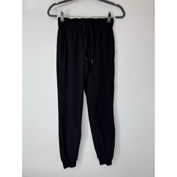 Lululemon on the fly jogger black 0 - Picture 2 of 5